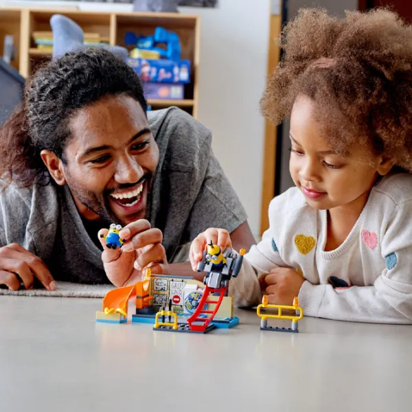 Конструктор LEGO Minions Лаборатория/ Желтый photo 4