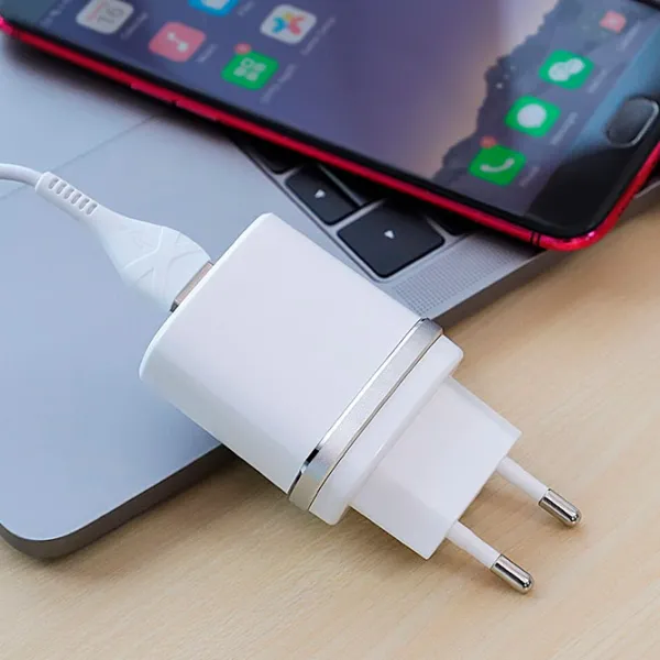 Сетевое зарядное устройство EVO USB QC3.0 (Lightning) 3 A/ Белый photo 5