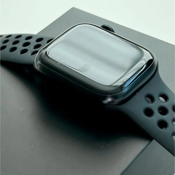 Умные часы Apple Watch Series 7 Nike 1.69"/ MKN43/ Midnight Черный photo 5 Умные часы Apple Watch Series 7 Nike 1.69"/ MKN43/ Midnight Черный photo 5