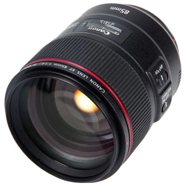 Объектив Canon EF 85 mm f/ 1.4 L IS USM Черный photo 3