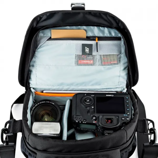 Geantă pentru aparat foto Lowepro Nova 180 AW II Țesătură/ Black photo 7