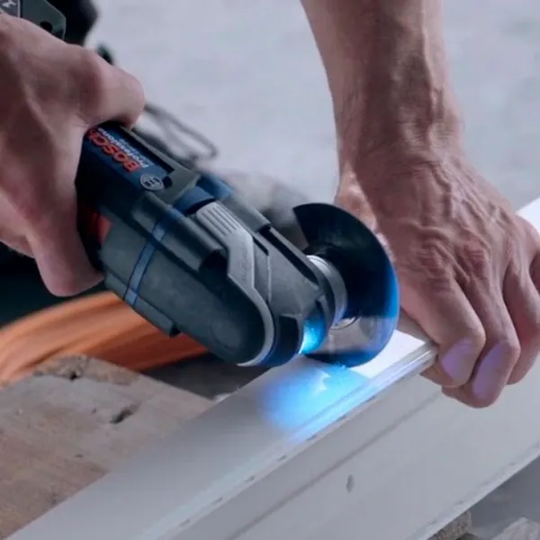 Șlefuitor Bosch GOP 40-30 multifuncțional/ 400 W/ Blue photo 8 Șlefuitor Bosch GOP 40-30 multifuncțional/ 400 W/ Blue photo 8