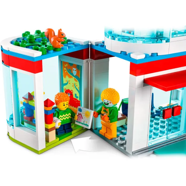 Детский конструктор LEGO Больница скорой помощи Госпиталь/ Белый photo 3