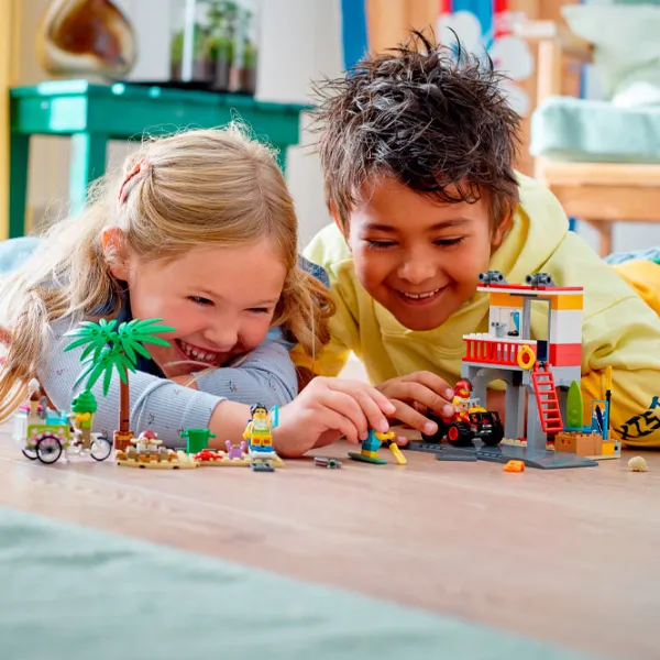 Детский конструктор LEGO Станция спасателей Пляж/ Желтый photo 5