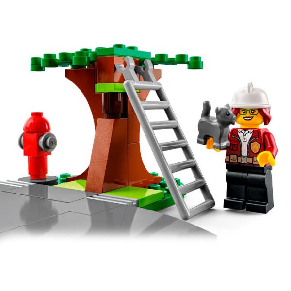 Детский конструктор LEGO Пожарная станция Пожарные/ Красный photo 4