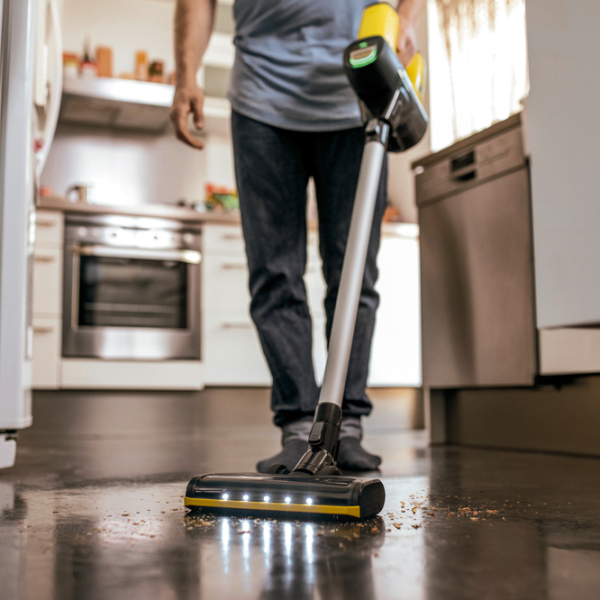 Aspirator vertical KARCHER VC 6 Cordless 250 W/ Black Yellow photo 3
