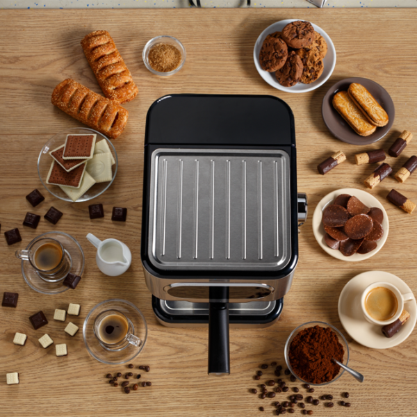 Espressor Gorenje ESCM15DBK Рожковая / 1.5 л / Нержавеющая сталь photo 5