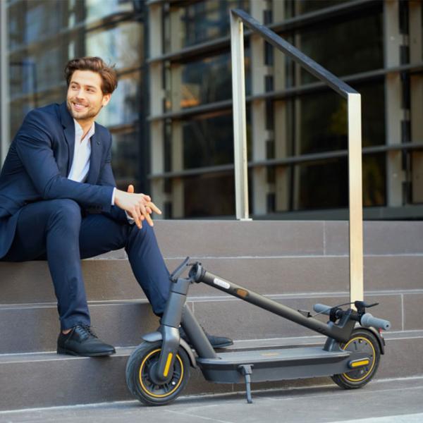 Trotinetă electrică Segway Ninebot KickScooter Max G30E II 350 W/ Black photo 4
