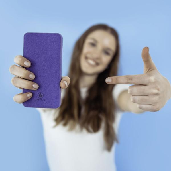 Power Bank Hama Supreme Fabric 10HD 10000 мАч/ Пурпурный photo 4 Power Bank Hama Supreme Fabric 10HD 10000 мАч/ Пурпурный photo 4