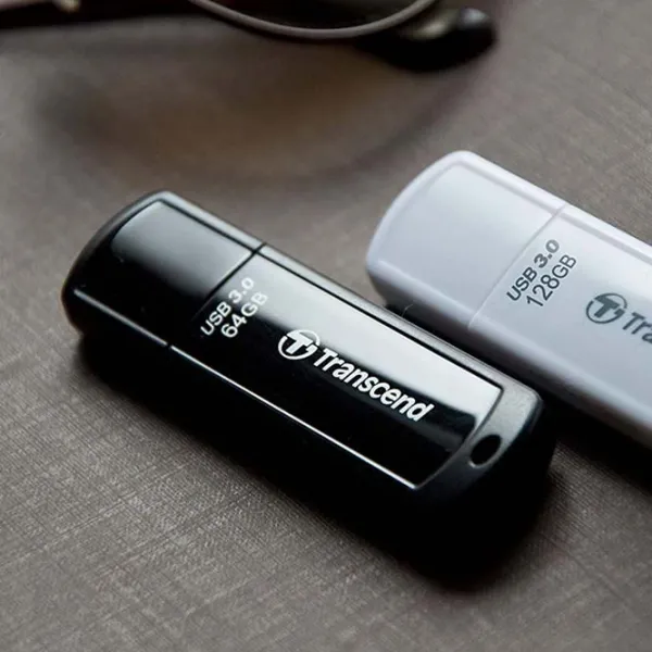Transcend JetFlash 700 8 GB Black photo 5