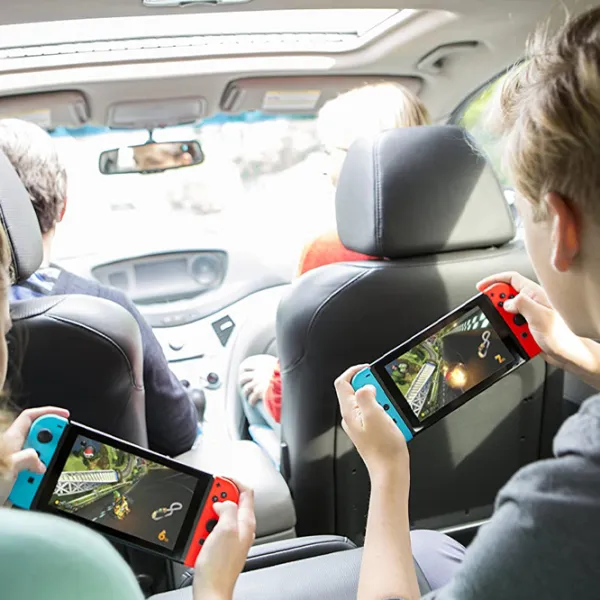 Mario Kart 8 Deluxe Game for Nintendo Switch photo 6