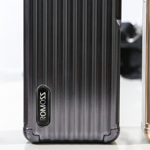 Power Bank Romoss UP 10 10000 mAh/ Gray photo 5 Power Bank Romoss UP 10 10000 mAh/ Gray photo 5