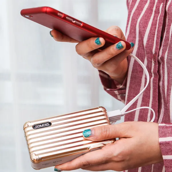 Power Bank Romoss UP 10 10000 mAh/ Gold photo 3 Power Bank Romoss UP 10 10000 mAh/ Gold photo 3