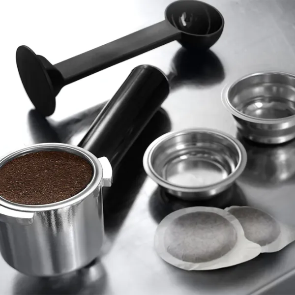 Espressor DeLonghi EC 685.BK Рожковая / 1.1 л / Черный photo 4