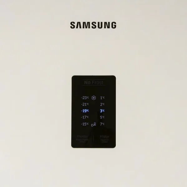 Frigider Samsung RB37J5220EF  367 l / 201 cm / White photo 6