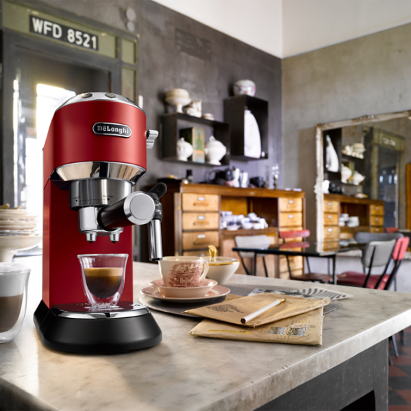 Espressor DeLonghi EC 685.R Manual (cu cupă) / 1.1 l / Red photo 5