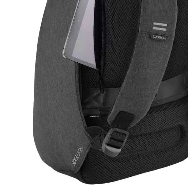 Рюкзак XD-Design Bobby Pro anti-theft 15.6"/ Черный/ 13 л photo 6 Рюкзак XD-Design Bobby Pro anti-theft 15.6"/ Черный/ 13 л photo 6