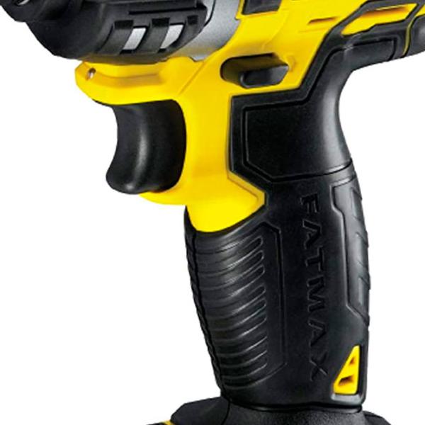 Гайковерт Stanley FMC645D2-QW Аккумулятор photo 3 Гайковерт Stanley FMC645D2-QW Аккумулятор photo 3