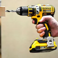 Mașină de găurit și înșurubat Dewalt DCD790D2-QW 2000 rot/min photo 4