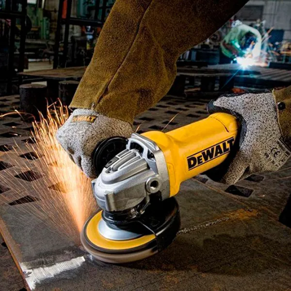 Шлифовальная машина Dewalt DWE4217-QS Угловая/ 1200 Вт/ Желтый photo 5