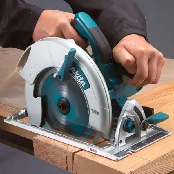 Fierăstrău circular Makita 5008MG  photo 6