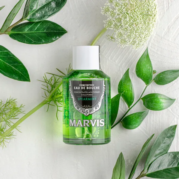 Ополаскиватели для рта Marvis Strong Mint Mouthwash 120 мл photo 2 Ополаскиватели для рта Marvis Strong Mint Mouthwash 120 мл photo 2