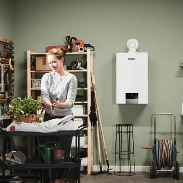 Centrală termică pe gaz Vaillant ECOTEC PLUS VU 25 CS/ 1-5 25 kW/ 250 m² photo 3