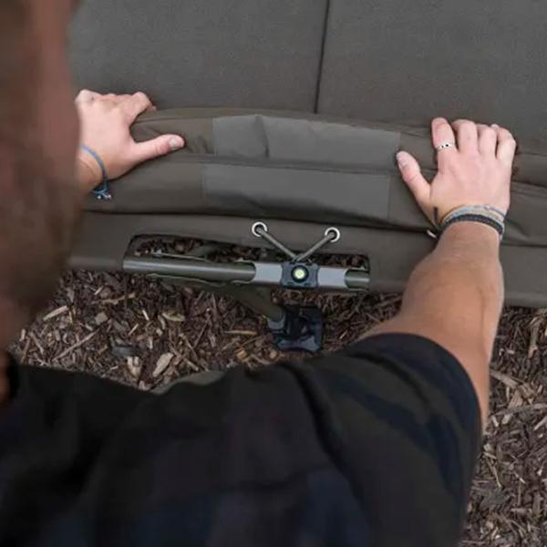 Раскладушка Avid Carp Benchmark LevelTech 110 кг/ Khaki photo 6