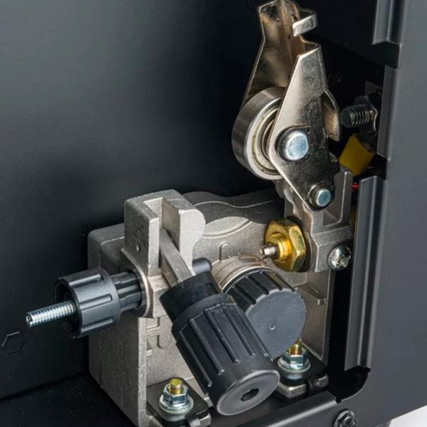 Aparat de sudat Red Technic RTMSTF0086 230 V semiautomat (MIG/ MAG), cu electrod (MMA), cu gaz inert (TIG)/ Black photo 7