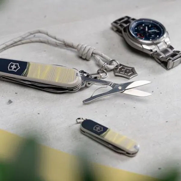 Мултитул Victorinox Companion кемпинговый/ 1.4110 photo 5 Мултитул Victorinox Companion кемпинговый/ 1.4110 photo 5