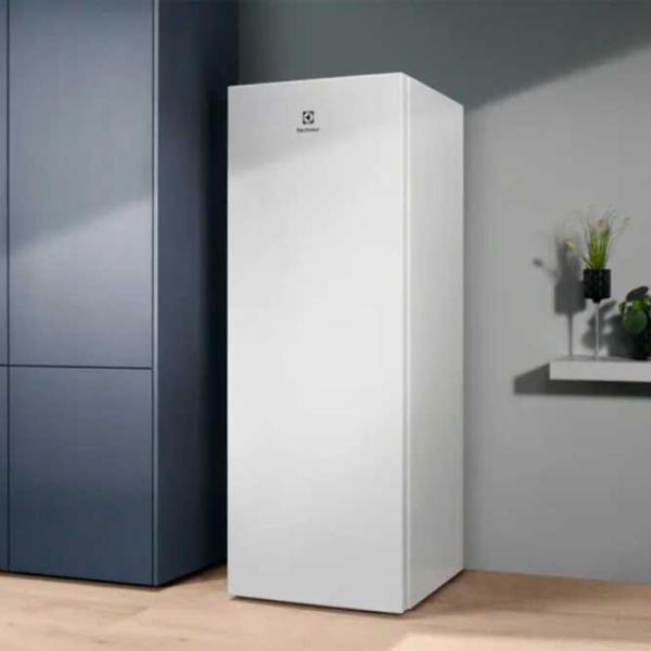 Frigider Electrolux LRB1DE33W   / 155 cm / White photo 7