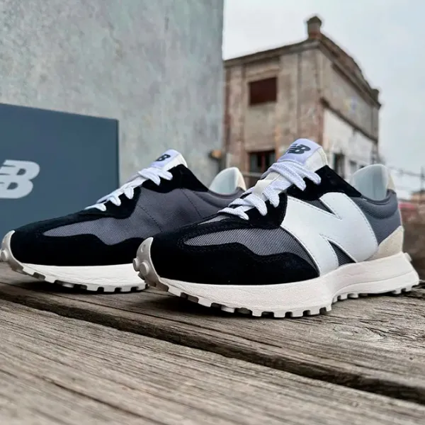 Кроссовки для мужчин New Balance 327 42/ Black photo 6