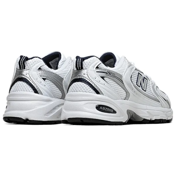 Кроссовки для женщин New Balance 530 Весна/ White Silver photo 4