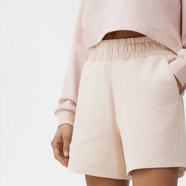 Pantaloni scurți pentru femei 4F 4Fss23tshof070 XS/ Beige photo 4 Pantaloni scurți pentru femei 4F 4Fss23tshof070 XS/ Beige photo 4