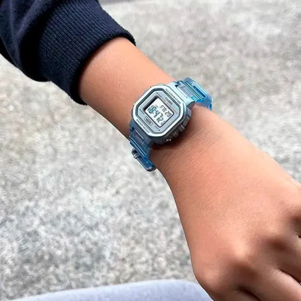 Наручные часы унисекс Casio LA-20WHS-2AEF Кварцевый/ 35 x 30 мм photo 3