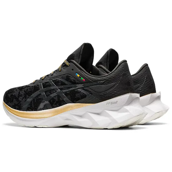 Кроссовки для женщин Asics Novablast Весна/ Black photo 4