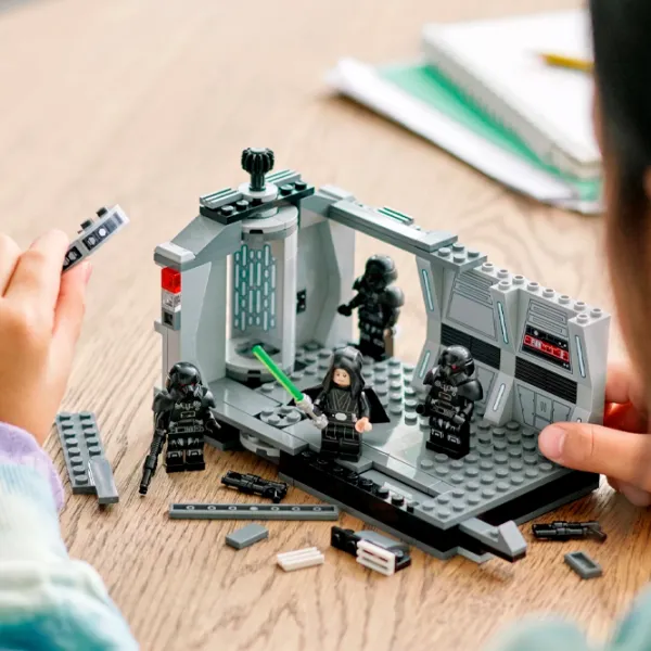 Constructor LEGO Dark Trooper Attack Scenă din film/ Multicolor photo 8 Constructor LEGO Dark Trooper Attack Scenă din film/ Multicolor photo 8