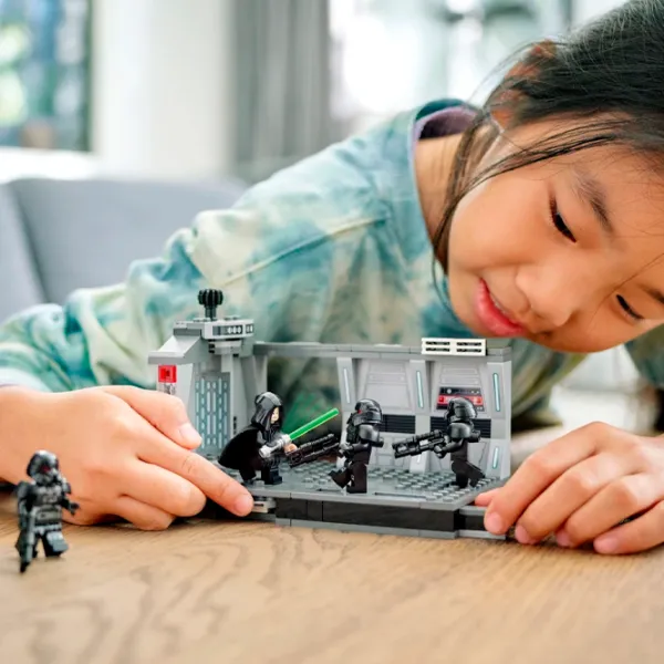 Constructor LEGO Dark Trooper Attack Scenă din film/ Multicolor photo 9 Constructor LEGO Dark Trooper Attack Scenă din film/ Multicolor photo 9