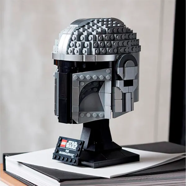Constructor LEGO The Mandalorian Helmet Clasic/ Gray photo 5 Constructor LEGO The Mandalorian Helmet Clasic/ Gray photo 5