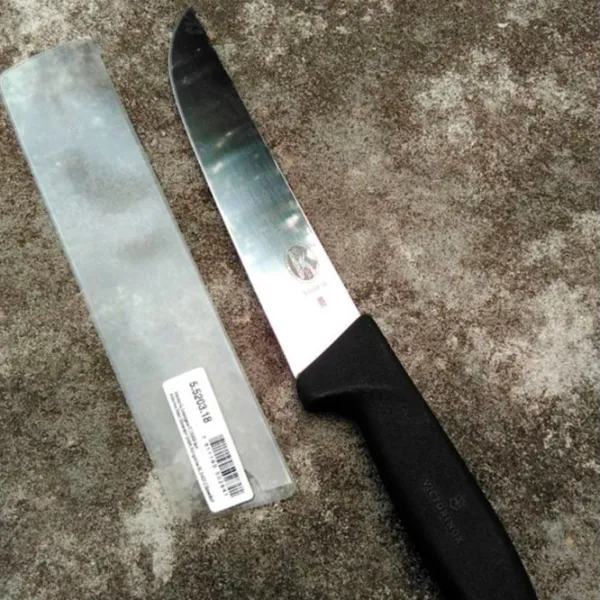 Кухонный нож Victorinox 5.5203.18 Нержавеющая сталь/ Серебристый photo 4 Кухонный нож Victorinox 5.5203.18 Нержавеющая сталь/ Серебристый photo 4