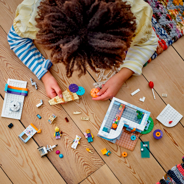 Constructor LEGO Ice-Cream Shop Magazin/ Multicolor photo 8 Constructor LEGO Ice-Cream Shop Magazin/ Multicolor photo 8