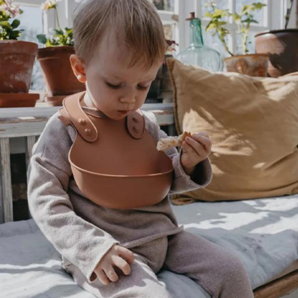 Bavetă Bibs 4000279 Clasică/ Silicon/ Brown photo 2 Bavetă Bibs 4000279 Clasică/ Silicon/ Brown photo 2