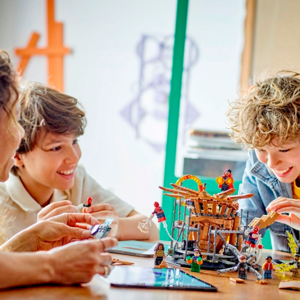 Constructor LEGO Spider-Man Final Battle Scenă din film/ Multicolor photo 10