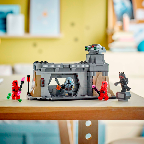 Constructor LEGO Paz Vizsla and Moff Gideon Battle Scenă din film/ Multicolor photo 9