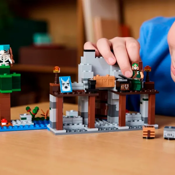 Constructor LEGO The Wolf Stronghold Clasic/ Multicolor photo 6 Constructor LEGO The Wolf Stronghold Clasic/ Multicolor photo 6