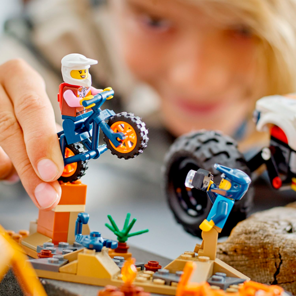 Constructor LEGO 4x4 Off-Roader Adventures Mașină/ Multicolor photo 11