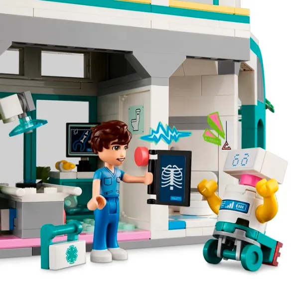 Constructor LEGO Heartlake City Hospital Clasic/ Multicolor photo 4 Constructor LEGO Heartlake City Hospital Clasic/ Multicolor photo 4