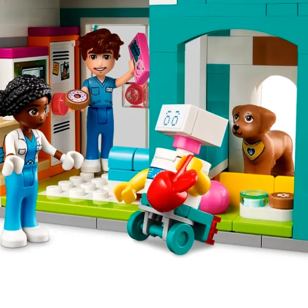 Constructor LEGO Heartlake City Hospital Clasic/ Multicolor photo 5 Constructor LEGO Heartlake City Hospital Clasic/ Multicolor photo 5