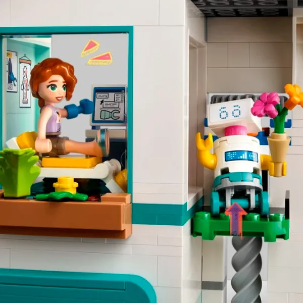 Constructor LEGO Heartlake City Hospital Clasic/ Multicolor photo 7 Constructor LEGO Heartlake City Hospital Clasic/ Multicolor photo 7