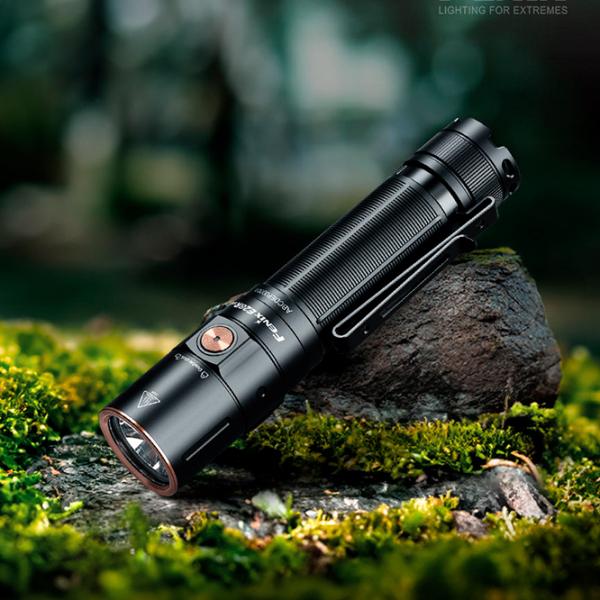 Lanternă Fenix E28R V2.0 Black photo 5